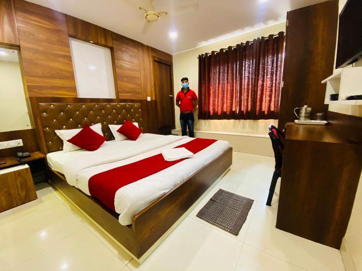 Hotel The Avenue Gamharia Exteriér fotografie