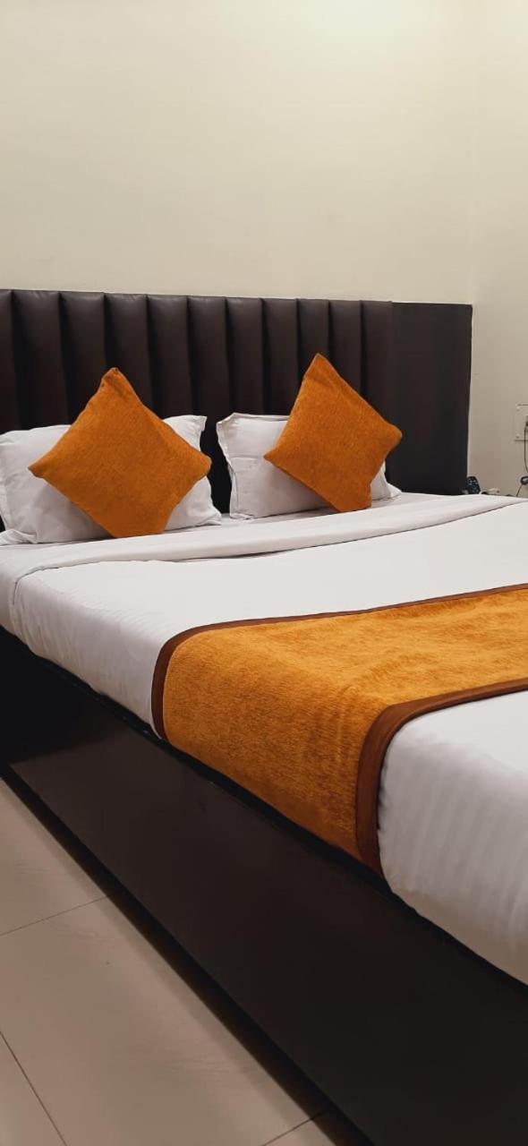 Hotel The Avenue Gamharia Exteriér fotografie